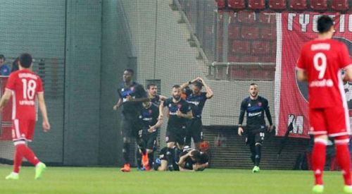 Beşiktaş'ın rakibi Olympiakos evinde kaybetti