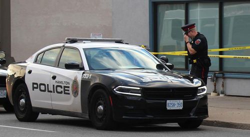 Toronto'da Kur'an satılan tezgaha çirkin saldırı