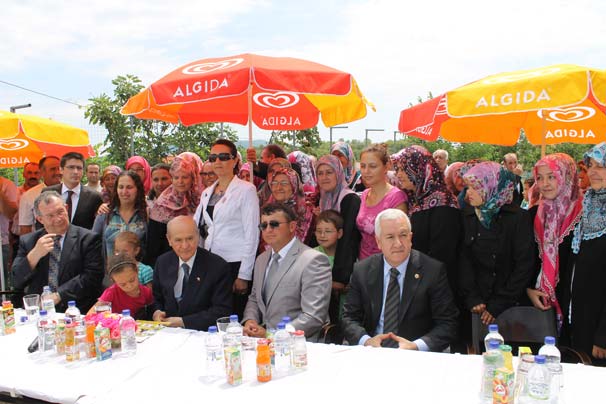 MHP Genel Başkanı Devlet Bahçeli Batı Trakya’da temaslarda bulundu