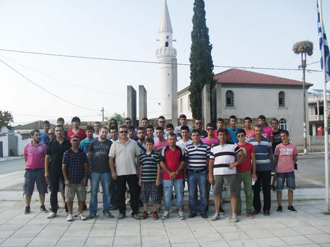 İskeçe Ova Karması ile Batı Trakyaspor dostluk maçı yaptı