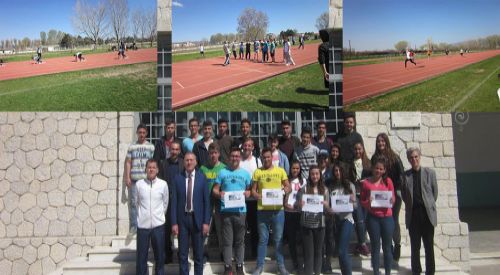 Celâl Bayar Azınlık Lisesi madalyaya doymuyor