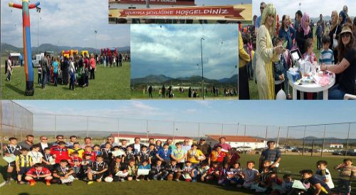 Uçurtmalar uçtu çocuklar eğlendi