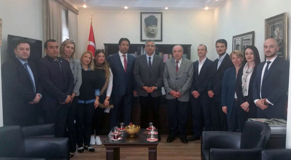 İskeçe Türk Birliği yönetiminden T.C. Gümülcine Başkonsolosu Ali Rıza Akıncı’ya ziyaret