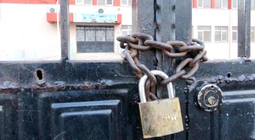 Çocuklarımızı azınlık okullarına kaydedelim!