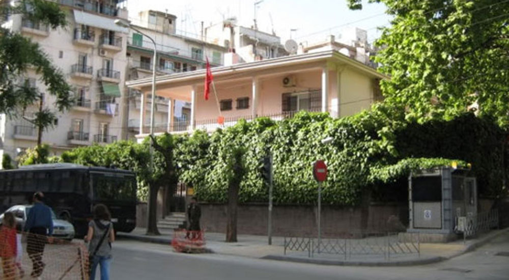 Selanik'te görevli FETÖ'cü Türk diplomat çift kayıplara karıştı