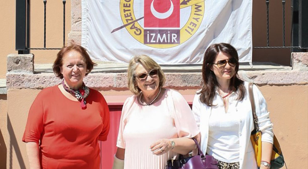 Cumhurbaşkanı Pavlopoulos'un eşi İzmir'de