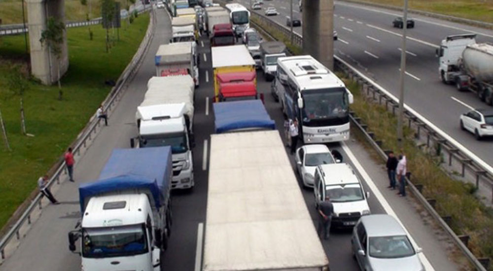 Yunanistan'daki grev tır trafiğini etkileyecek