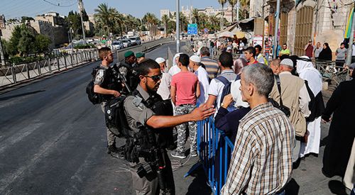 3 Filistinliyi öldüren İsrail polisi Mescid-i Aksa'yı kapattı
