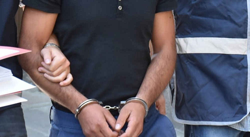 Yunanistan'a kaçmak isteyen FETÖ şüphelisini köylüler yakalattı