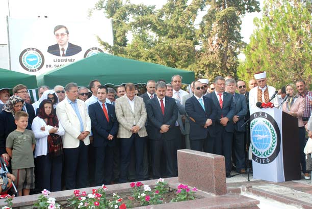 Dr. Sadık Ahmet 17. ölüm yıldönümünde anıldı
