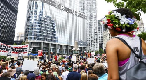 ABD'de artan ırkçılık ve nefret olayları protesto edildi