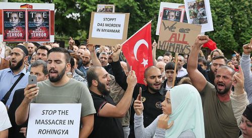 Arakan'daki katliam Almanya'daki Türkler tarafından protesto edildi