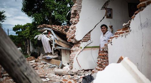Meksika'daki depremde ölenlerin sayısı 96'ya çıktı