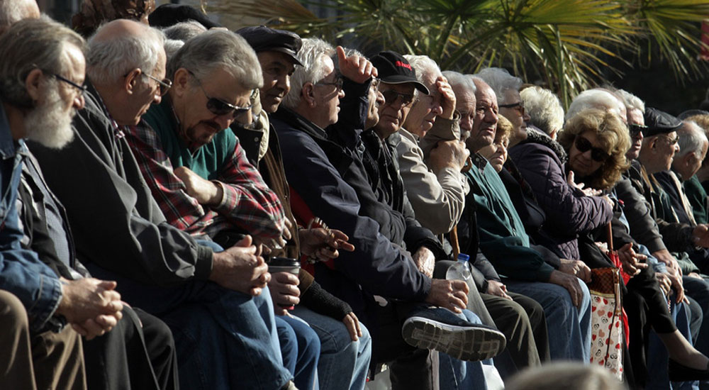 Η χαμηλότερη κύρια σύνταξη στην Ευρωζώνη για τους Έλληνες συνταξιούχους