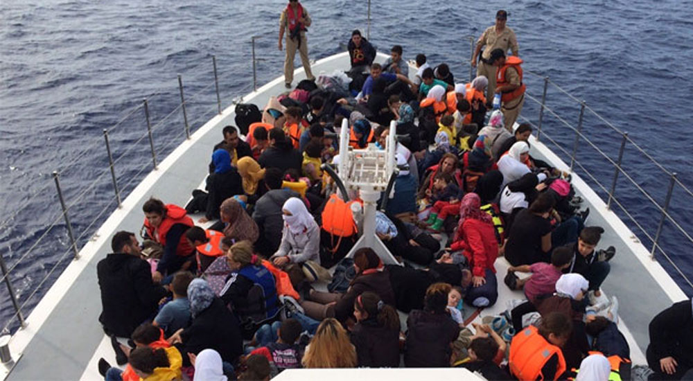 Yunanistan bin 360 sığınmacıyı Türkiye'ye iade etti