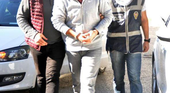 Yunanistan'a kaçarken yakalanan FETÖ'cü diplomat tutuklandı