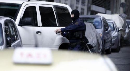 Yunanistan eski başbakanına saldıran kişi tutuklandı