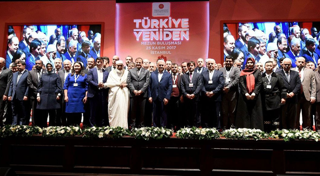 YTB, dünyanın dört yanından Türkiye Mezunlarını buluşturdu