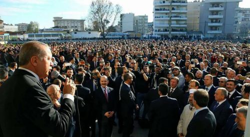 Tarihi ziyarette Erdoğan’dan soydaşlara birlik çağrısı