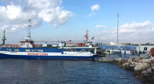 Yunan adalarından 8 mülteci Dikili'ye getirildi