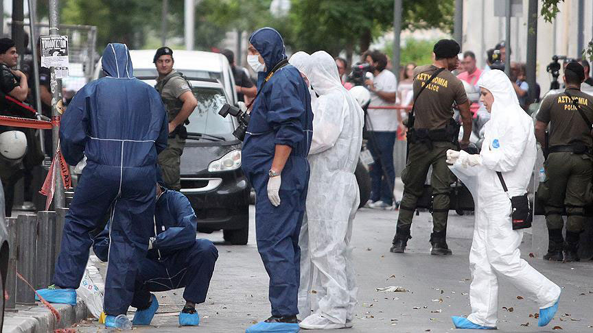 Atina'da bombalı saldırı