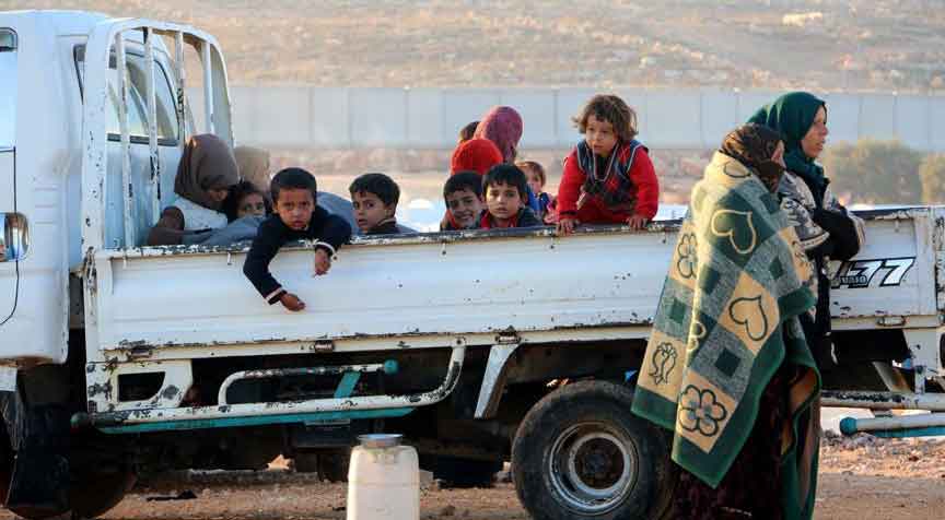 'Döşeklerimizi bile alamadan kaçtık'