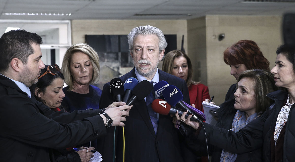 Adalet Bakanı Kontonis Yunanistan'a kaçan darbeciler hakkında konuştu