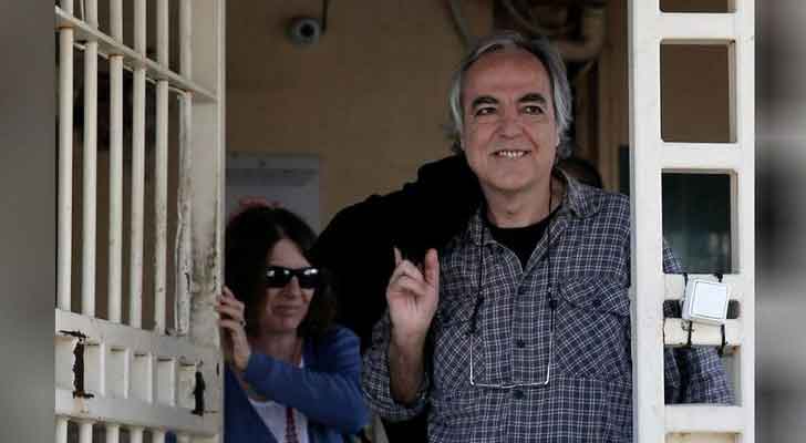 Yunanistan'da 2 Türk diplomatı öldüren teröriste izin tepkilere yol açtı