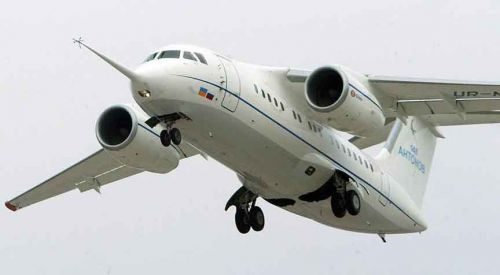 71 kişiyi taşıyan yolcu uçağı düştü