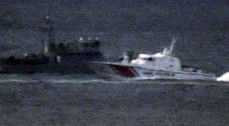 Kardak'ta gece boyu gerilim! Türk ve Yunan botları çarpışmış