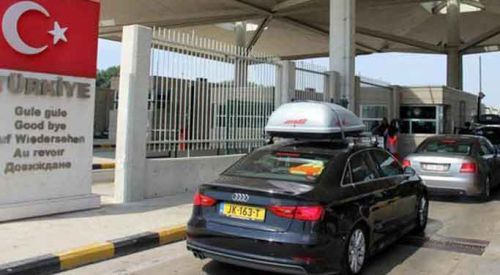 Yabancı plakalı araçlar, trafik cezaları ödenmeden Türkiye'den çıkamayacak