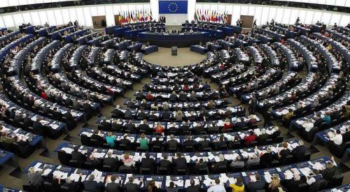 Türkiye'de tutuklu iki Yunan askerinin durumu AP'de görüşüldü