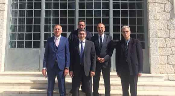 Başkonsolos Ömeroğlu'ndan azınlık liselerine ziyaret