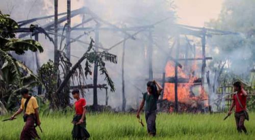Myanmar ordusundan sivil katliamı