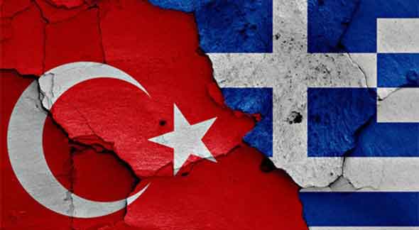 Yunan savaş gemisi Türk kargo gemisiyle çarpıştı