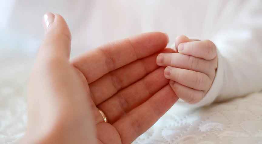 Annesiz kalmak yetişkin beynini etkiliyor